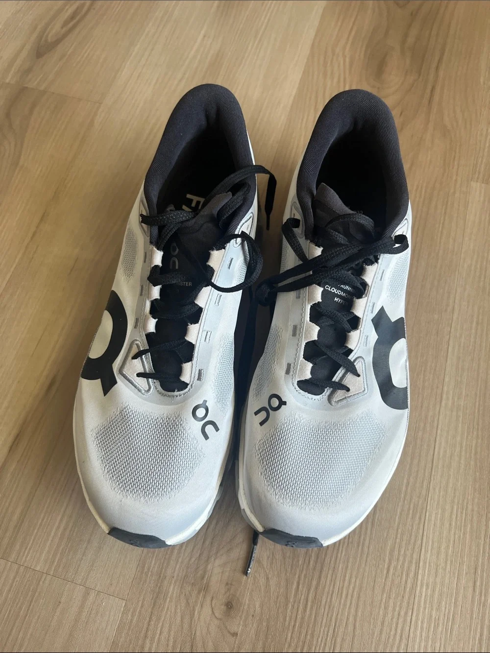 On Running Cloudmonster Hyper Men’s Size 10.5
